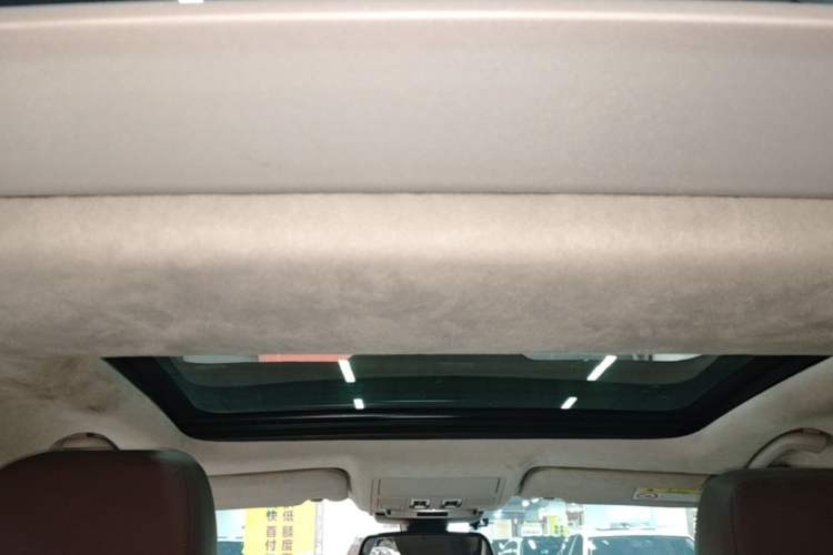 Used Jaguar XFL 2018 XFL 2.0T 250 PS Luxury Edition Headliner
