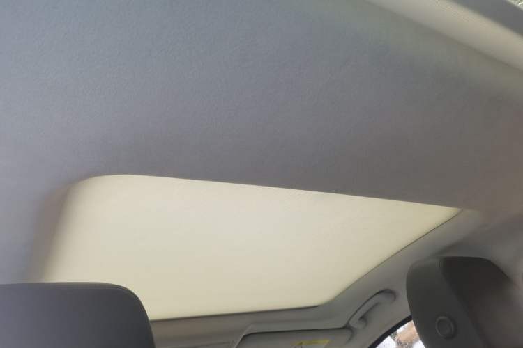 Used Jaguar XFL 2018 XFL 2.0T 200PS Elite Edition Headliner