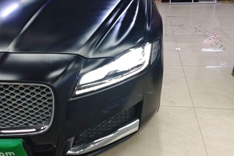 Used Jaguar XFL 2018 XFL 2.0T 250 PS Luxury Edition Left Front Headlight