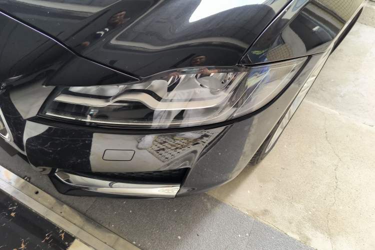 Used Jaguar XFL 2018 XFL 2.0T 250 PS Luxury Edition Left Front Headlight