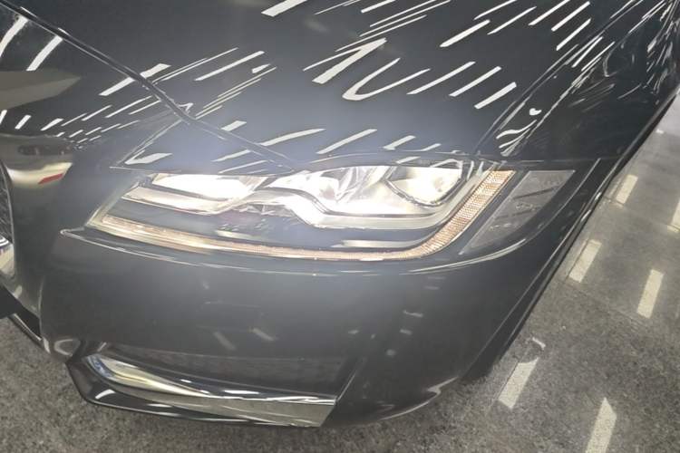 Used Jaguar XFL 2018 XFL 2.0T 250 PS Luxury Edition Left Front Headlight