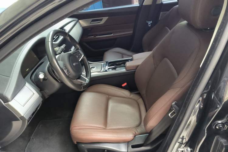 Used Jaguar XFL 2018 XFL 2.0T 250 PS Luxury Edition Left Front Seat