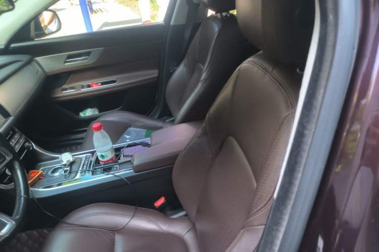 Used Jaguar XFL 2018 XFL 2.0T 250 PS Premium Edition Left Front Seat