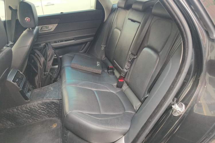 Used Jaguar XFL 2018 XFL 2.0T 250 PS Luxury Edition Left Rear Seat
