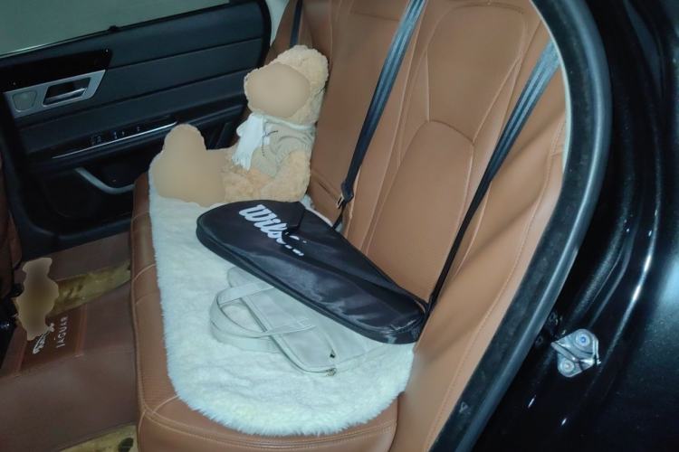 Used Jaguar XFL 2018 XFL 2.0T 200PS Luxury Edition Left Rear Seat