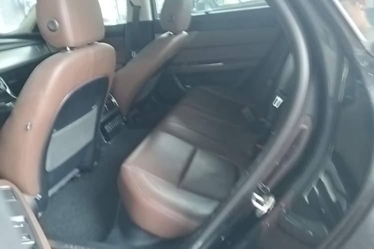 Used Jaguar XFL 2018 XFL 2.0T 250 PS Luxury Edition Left Rear Seat