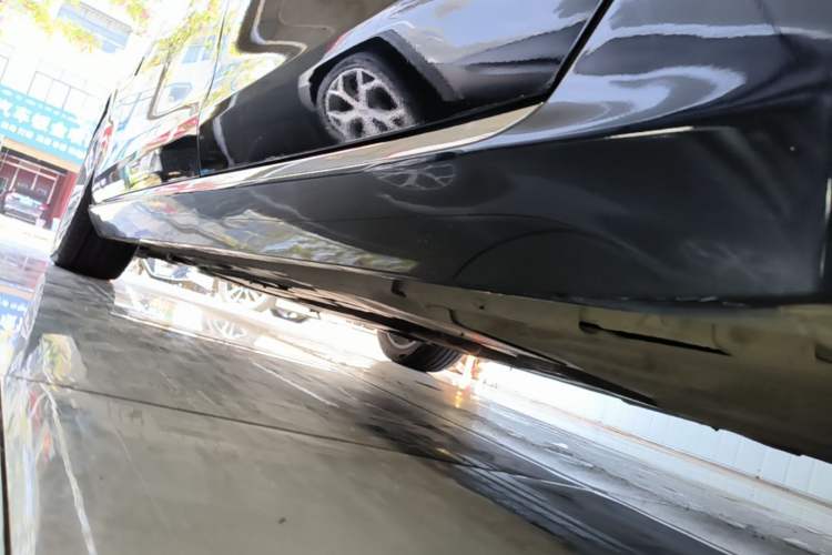 Used Jaguar XFL 2018 XFL 2.0T 250 PS Luxury Edition Left Side Sill