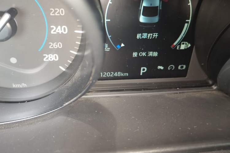 Used Jaguar XFL 2018 XFL 2.0T 200PS Elite Edition Odometer Close Up