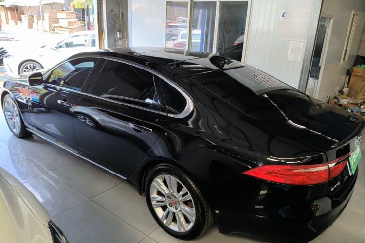 Used Jaguar XFL 2018 XFL 2.0T 250 PS Luxury Edition Rear Left 45 Deg