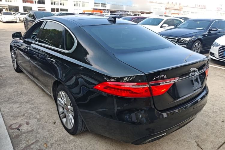 Used Jaguar XFL 2018 XFL 2.0T 250 PS Premium Edition Rear Left 45 Deg