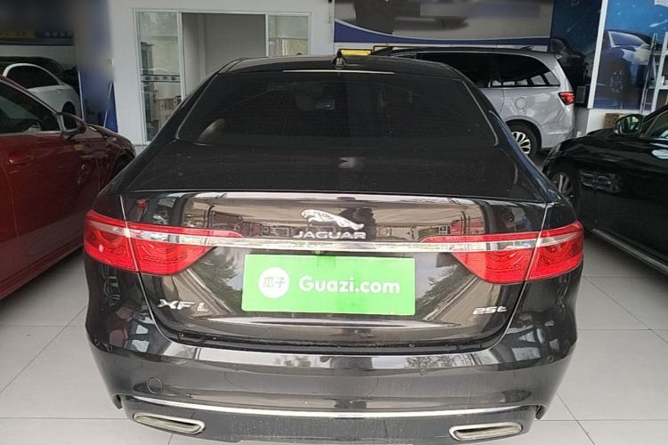 Used Jaguar XFL 2018 XFL 2.0T 250 PS Luxury Edition Rear
