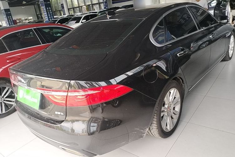 Used Jaguar XFL 2018 XFL 2.0T 250 PS Luxury Edition Rear Right 45 Deg