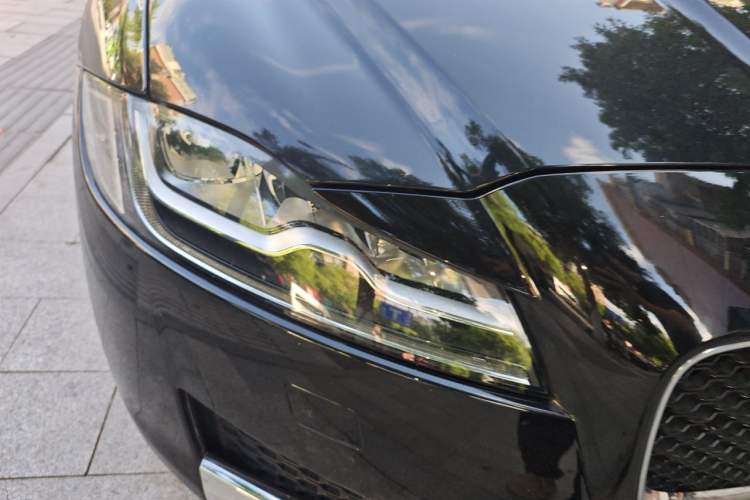 Used Jaguar XFL 2018 XFL 2.0T 250 PS Luxury Edition Right Front Headlight