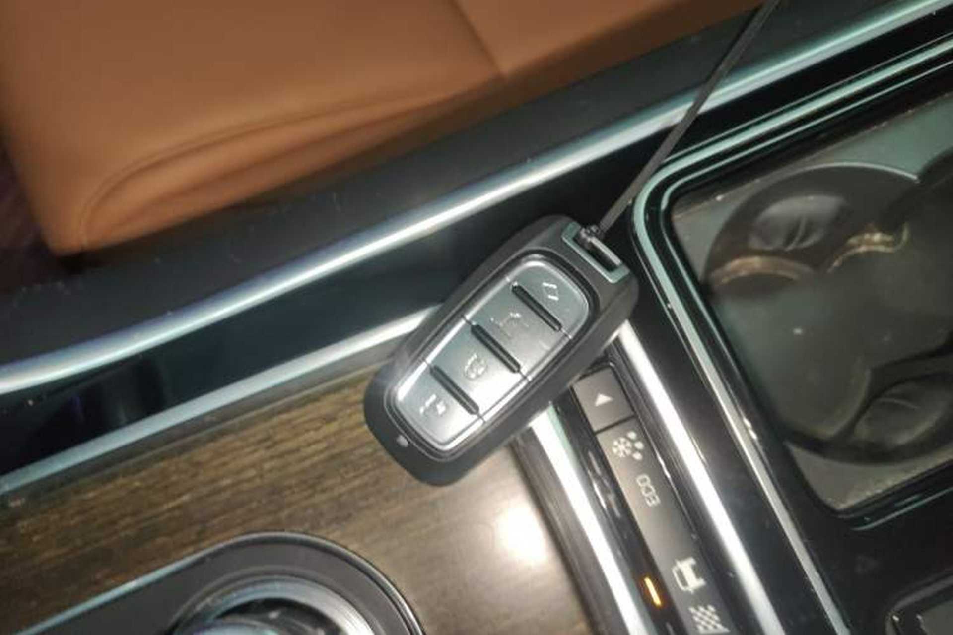 Used Jaguar XFL 2018 XFL 2.0T 200PS Elite Edition Vehicle Key