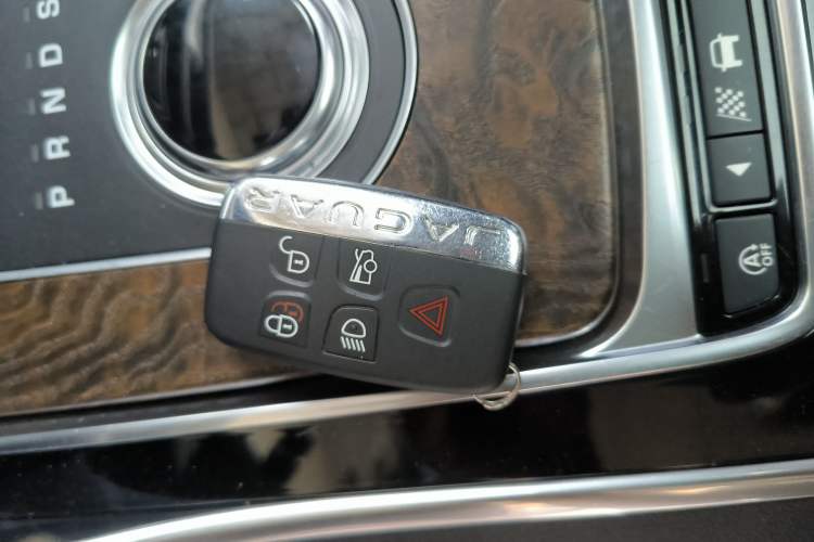 Used Jaguar XFL 2018 XFL 2.0T 250 PS Luxury Edition Vehicle Key