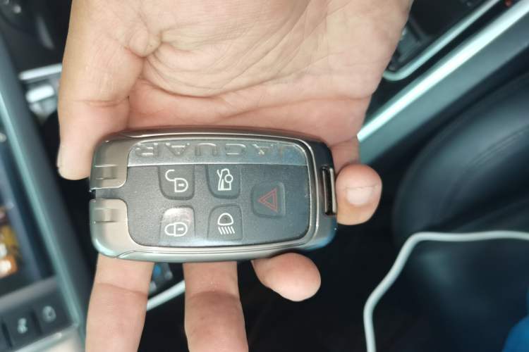 Used Jaguar XFL 2018 XFL 2.0T 200PS Elite Edition Vehicle Key