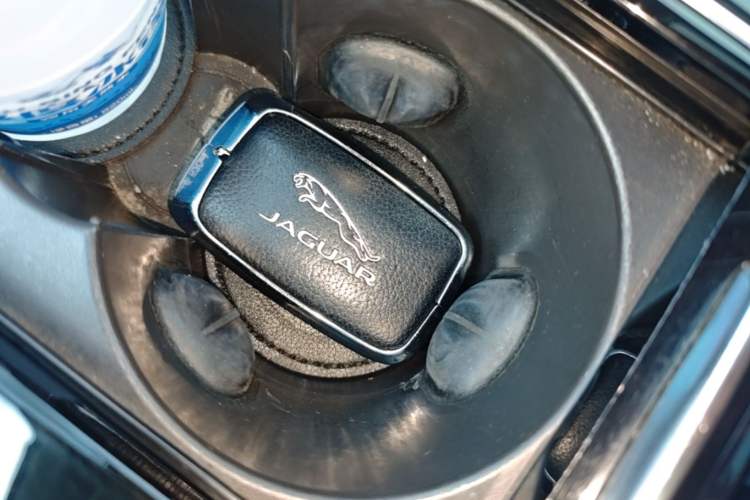 Used Jaguar XFL 2018 XFL 2.0T 250 PS Premium Edition Vehicle Key