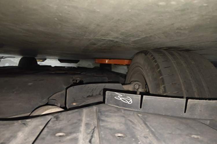 Used Jaguar XFL 2018 XFL 2.0T 250 PS Luxury Edition Chassis Front Right