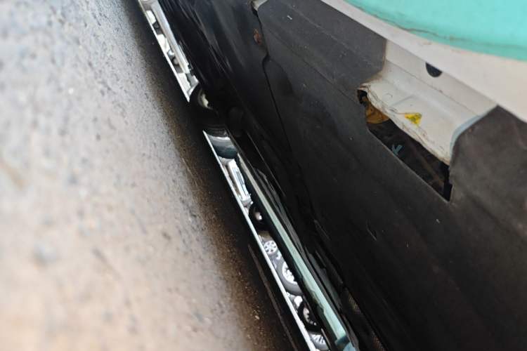 Used Jaguar XFL 2018 XFL 2.0T 200PS Elite Edition Chassis Rear Left