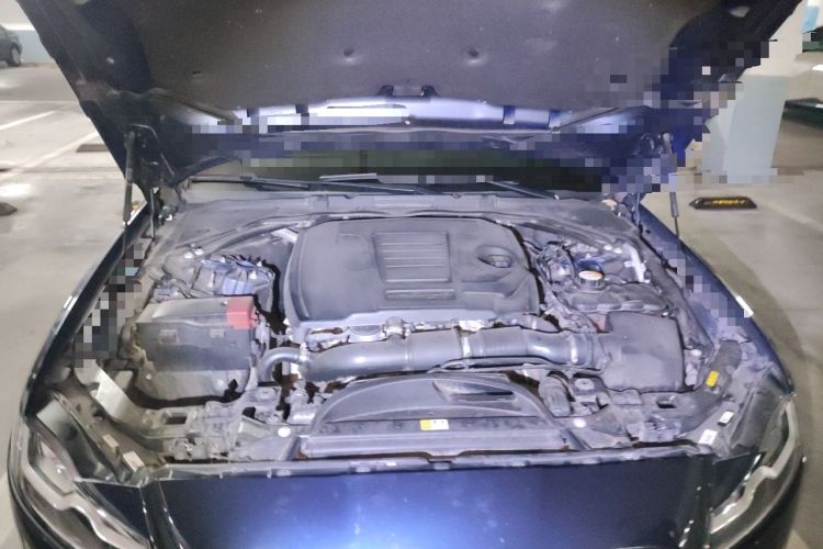 Used Jaguar XFL 2018 XFL 2.0T 250 PS Luxury Edition Engine Bay