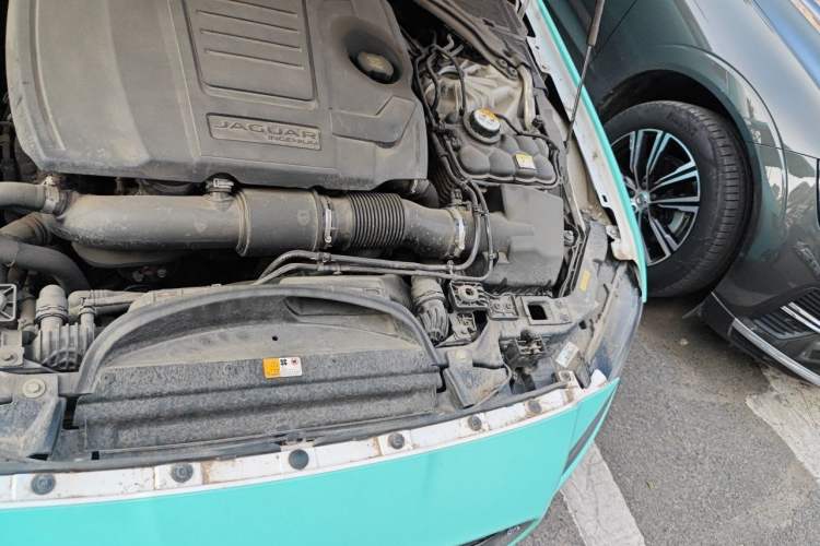 Used Jaguar XFL 2018 XFL 2.0T 200PS Elite Edition Engine Bay Left