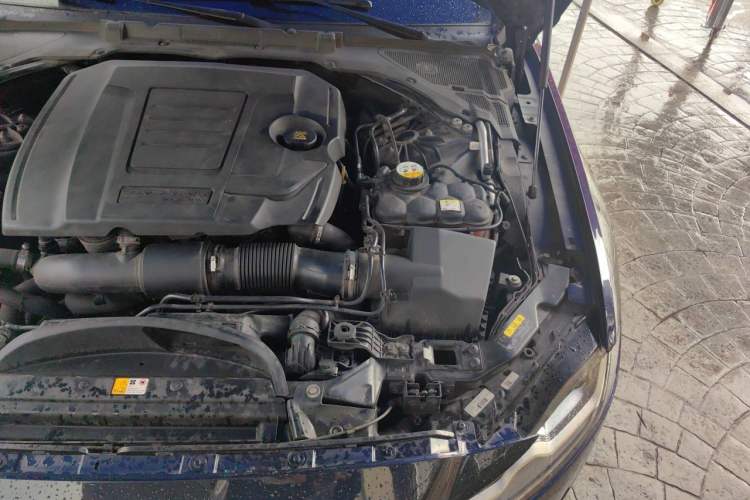 Used Jaguar XFL 2018 XFL 2.0T 250 PS Luxury Edition Engine Bay Left