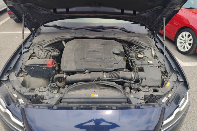 Used Jaguar XFL 2018 XFL 2.0T 200PS Elite Edition Engine Bay