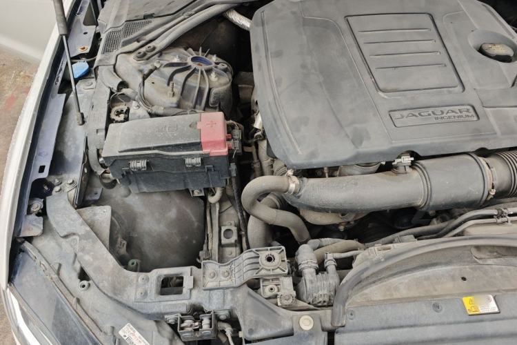 Used Jaguar XFL 2018 XFL 2.0T 250 PS Luxury Edition Engine Bay Right