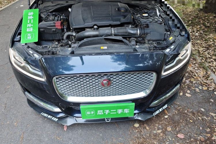 Used Jaguar XFL 2018 XFL 2.0T 250 PS Premium Edition Engine Bay