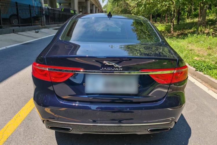 Used Jaguar XFL 2018 XFL 2.0T 250 PS Premium Edition Exterior 4