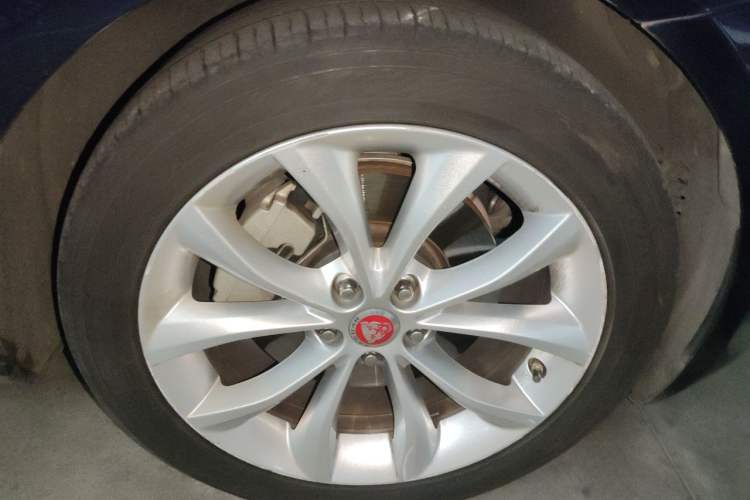 Used Jaguar XFL 2018 XFL 2.0T 250 PS Luxury Edition Exterior 7