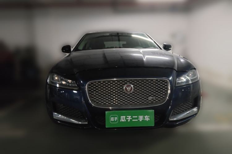 Used Jaguar XFL 2018 XFL 2.0T 250 PS Luxury Edition Front
