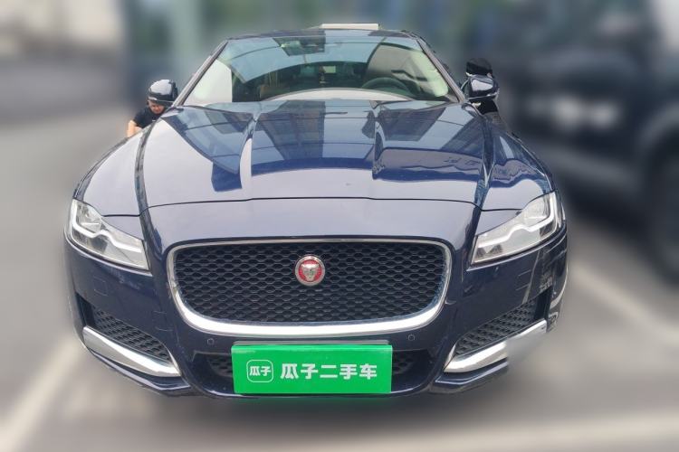 Used Jaguar XFL 2018 XFL 2.0T 250 PS Luxury Edition Front