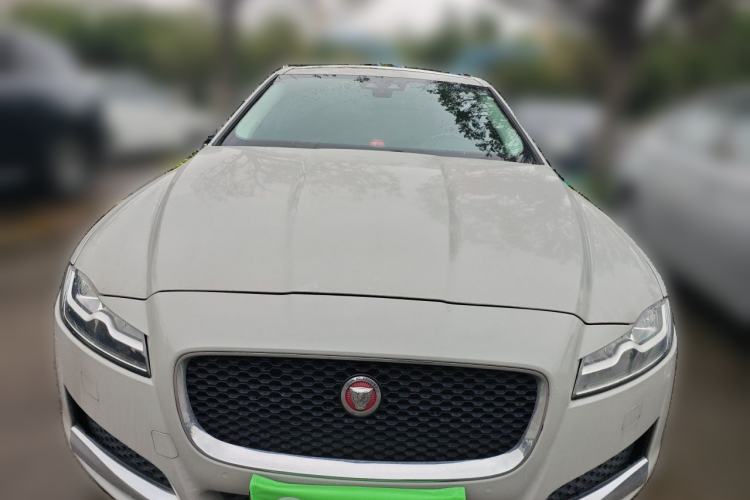 Used Jaguar XFL 2018 XFL 2.0T 250 PS Luxury Edition Front