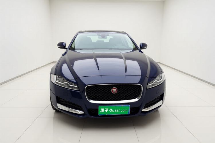 Used Jaguar XFL 2018 XFL 2.0T 250 PS Luxury Edition Front