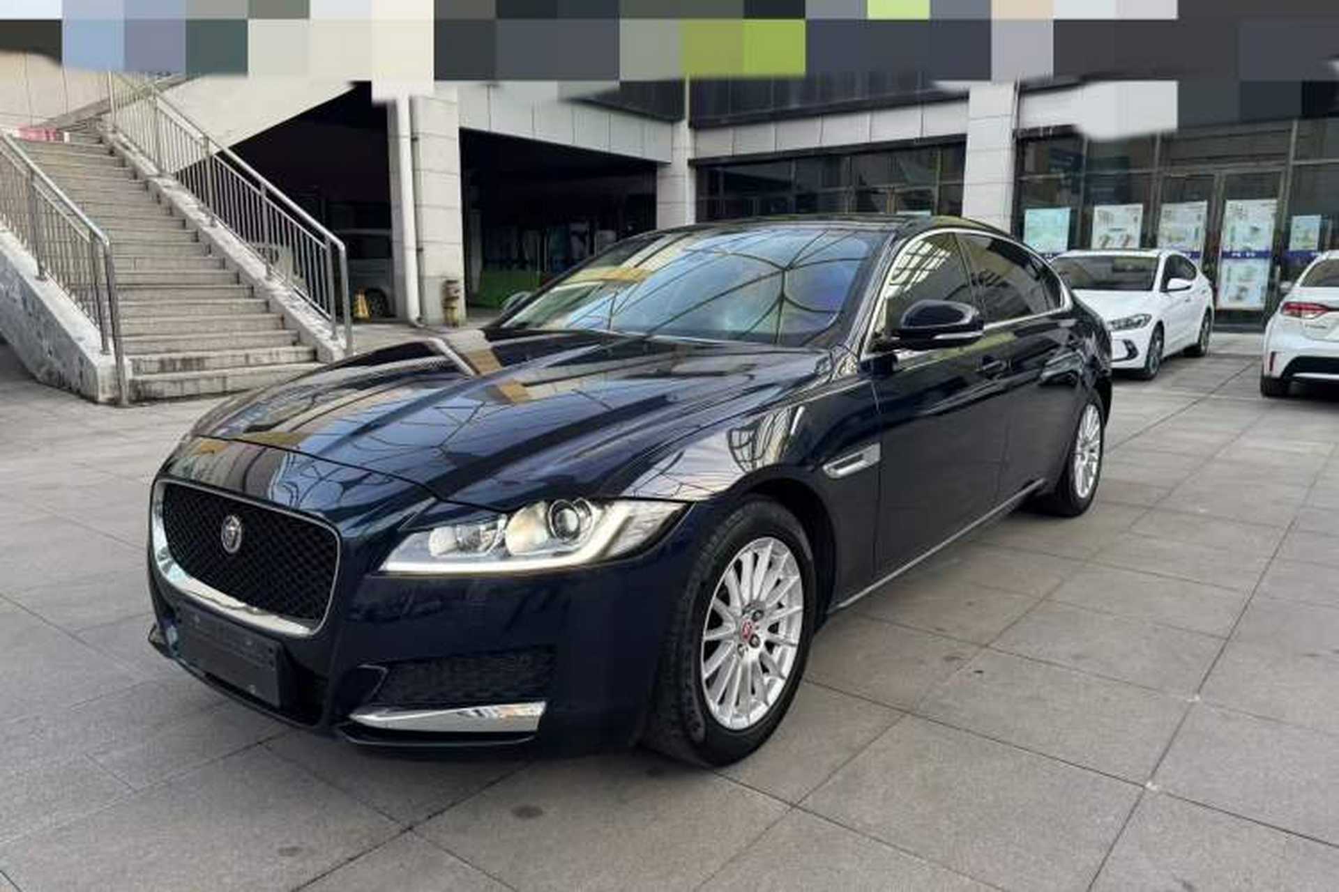Used Jaguar XFL 2018 XFL 2.0T 200PS Luxury Edition Front Left 45 Deg