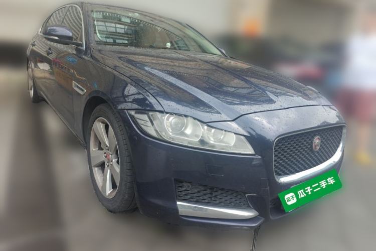 Used Jaguar XFL 2018 XFL 2.0T 200PS Elite Edition Front Right 45 Deg