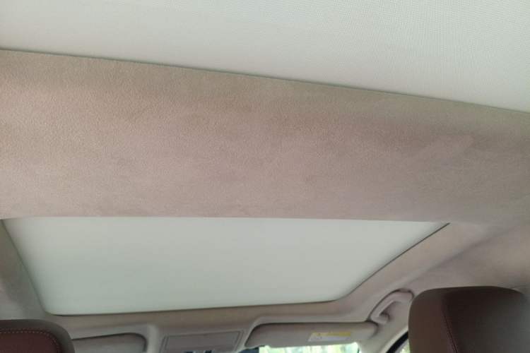 Used Jaguar XFL 2018 XFL 2.0T 250 PS Luxury Edition Headliner