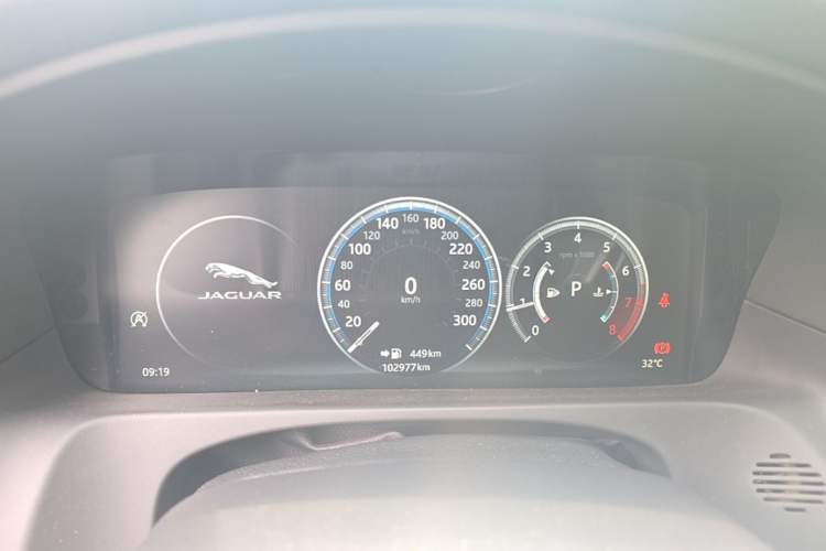 Used Jaguar XFL 2018 XFL 2.0T 250 PS Premium Edition Instrument Cluster