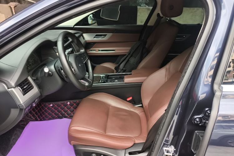 Used Jaguar XFL 2018 XFL 2.0T 250 PS Premium Edition Left Front Seat