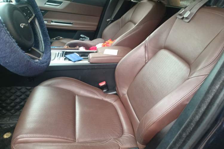 Used Jaguar XFL 2018 XFL 2.0T 250 PS Luxury Edition Left Front Seat