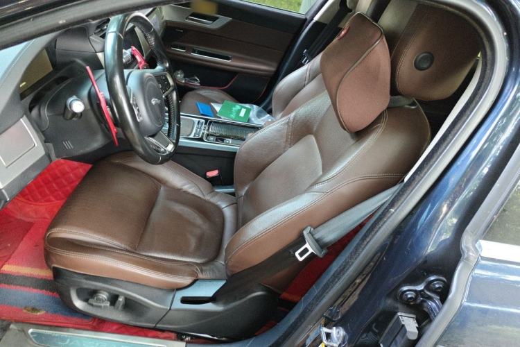 Used Jaguar XFL 2018 XFL 2.0T 250 PS Premium Edition Left Front Seat