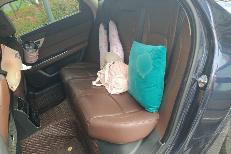Used Jaguar XFL 2018 XFL 2.0T 250 PS Luxury Edition Left Rear Seat