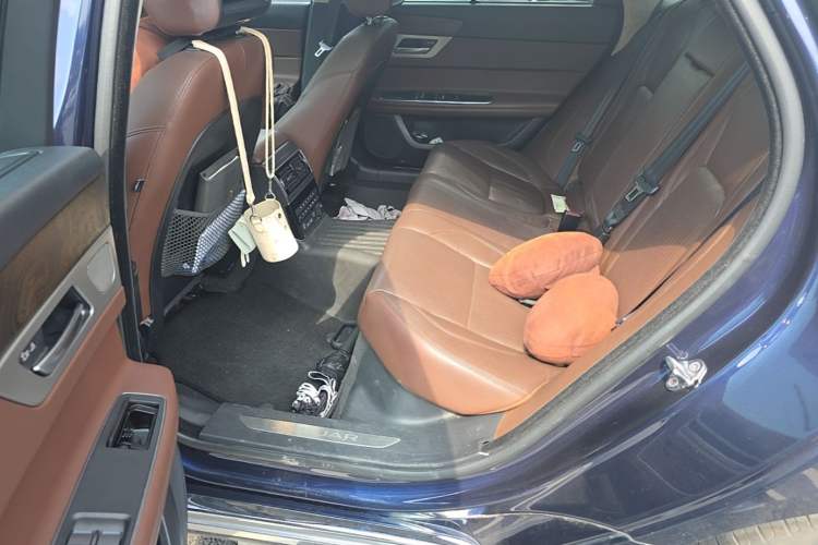 Used Jaguar XFL 2018 XFL 2.0T 250 PS Premium Edition Left Rear Seat