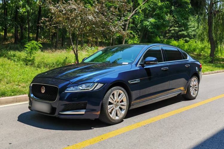 Used Jaguar XFL 2018 XFL 2.0T 250 PS Premium Edition Guazi used car, China used car export, Used car for sale, Used Jaguar cars, Cheapest cars for sale