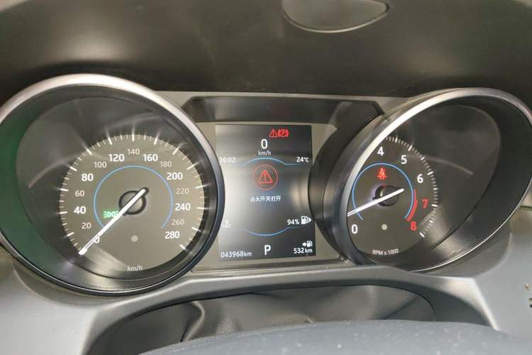 Used Jaguar XFL 2018 XFL 2.0T 200PS Elite Edition Odometer Close Up