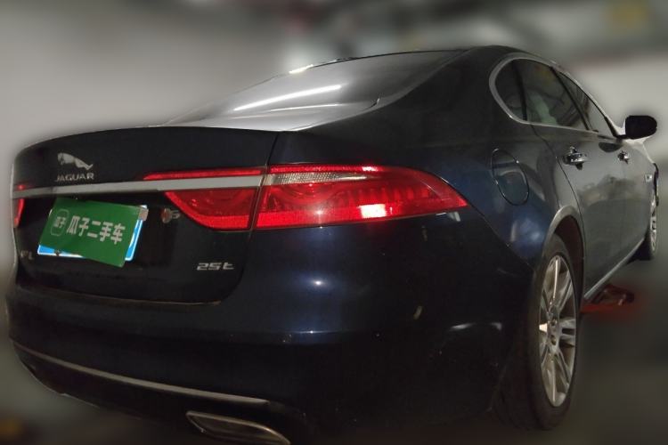 Used Jaguar XFL 2018 XFL 2.0T 250 PS Luxury Edition Rear Right 45 Deg