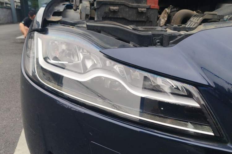 Used Jaguar XFL 2018 XFL 2.0T 250 PS Luxury Edition Right Front Headlight