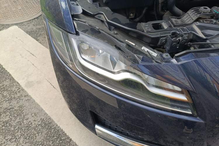 Used Jaguar XFL 2018 XFL 2.0T 250 PS Luxury Edition Right Front Headlight