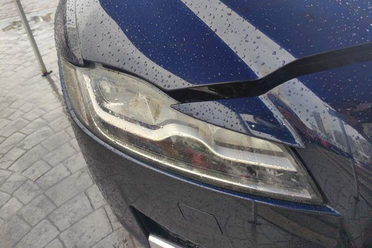 Used Jaguar XFL 2018 XFL 2.0T 250 PS Luxury Edition Right Front Headlight